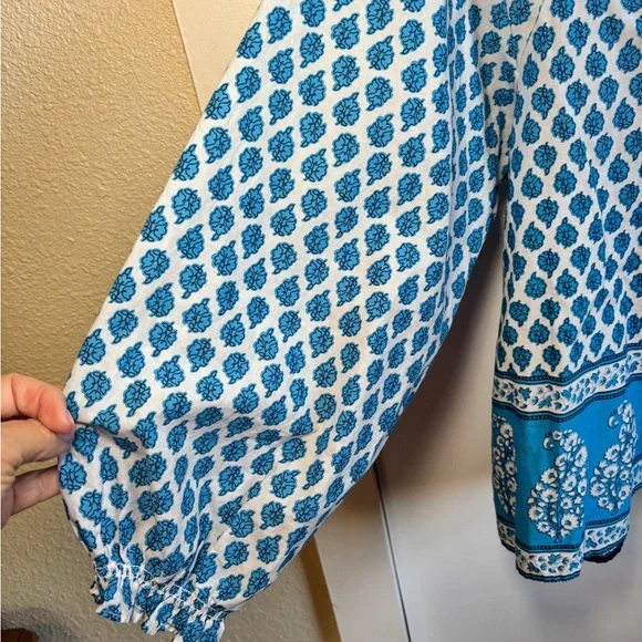 J. Crew 100% Cotton Blue Patterned Women's Top with bell sleeves - Picture 5 of 7